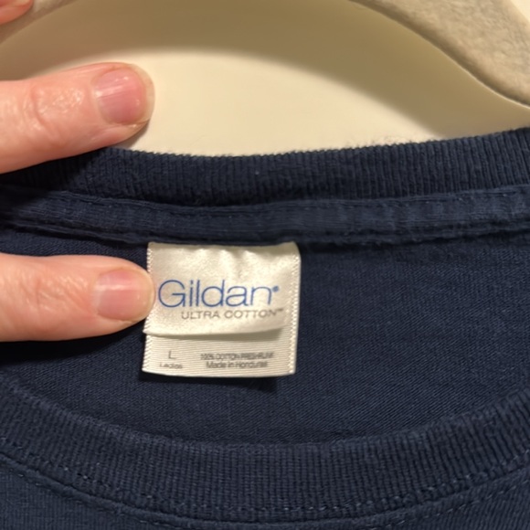 $4 bundled - EUC Ladies Seahawks Large Gildan Tshirt - Picture 3 of 4